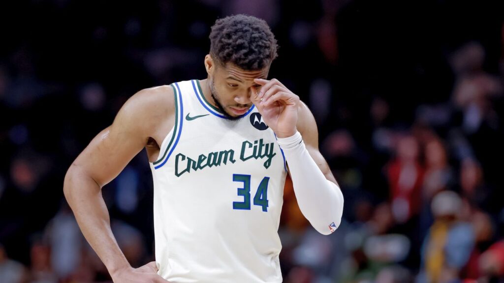 Άλεξ Αντετοκούνμπο για Γιάννη: «Όλοι θέλουμε να…»