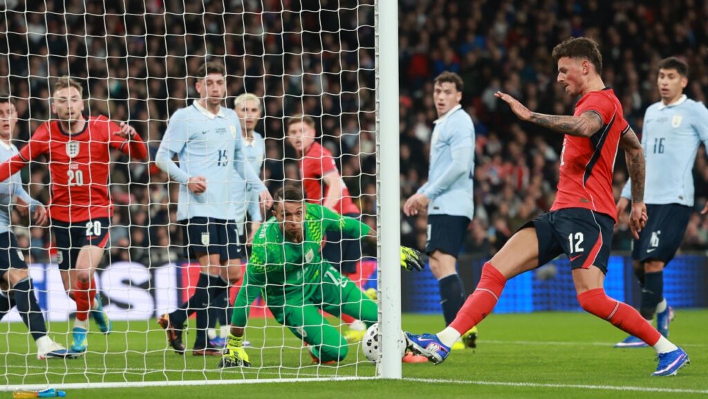 Αγγλία – Ουρουγουάη 1-1: Όλο το ματς, το τελευταίο δεκάλεπτο! (highlights)