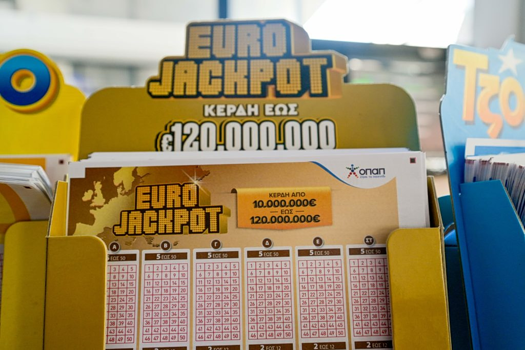 Eurojackpot: Αυτοί είναι οι αριθμοί που κερδίζουν 49 εκατ. ευρώ