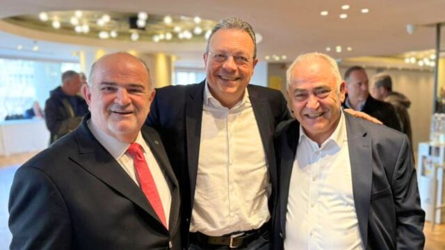 Χατζηθεοδοσίου και Καββαθάς έδωσαν το παρών στη συνεδρίαση της ΚΕ του ΣΥΡΙΖΑ, “πλάι” στον Φάμελλο