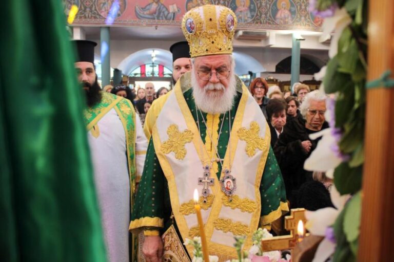 Η Κυριακή της Σταυροπροσκυνήσεως στον Ναό Αγ. Νικολάου Ιλίου-Καματερού