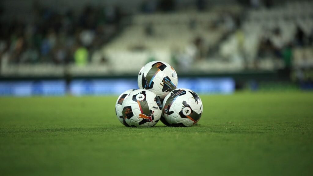 Κυριακάτικες αναλύσεις του Καθηγητή