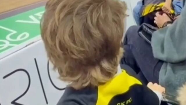 Βασίλης Κικίλιας: Για πρώτη φορά στο γήπεδο με τον 6χρονο γιο του, Παναγιώτη Αντώνιο – “Εκεί που κάποτε έπαιζα εγώ” (Βίντεο)