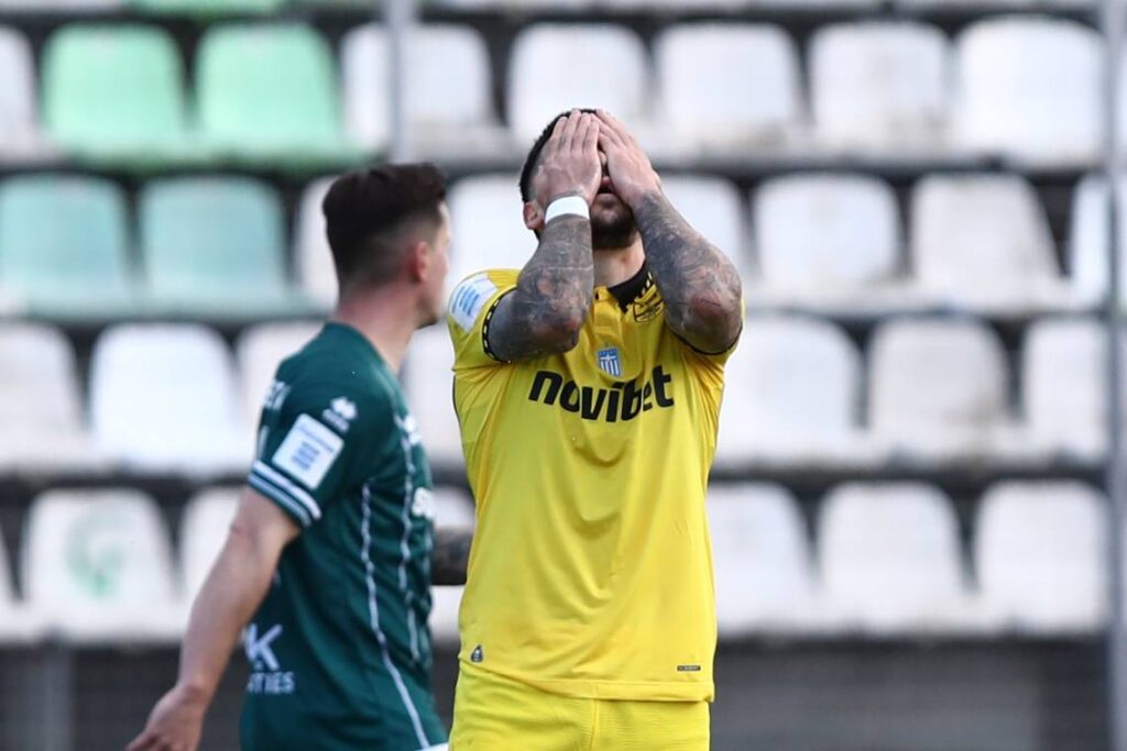 Έχει… σπάσει τα δοκάρια