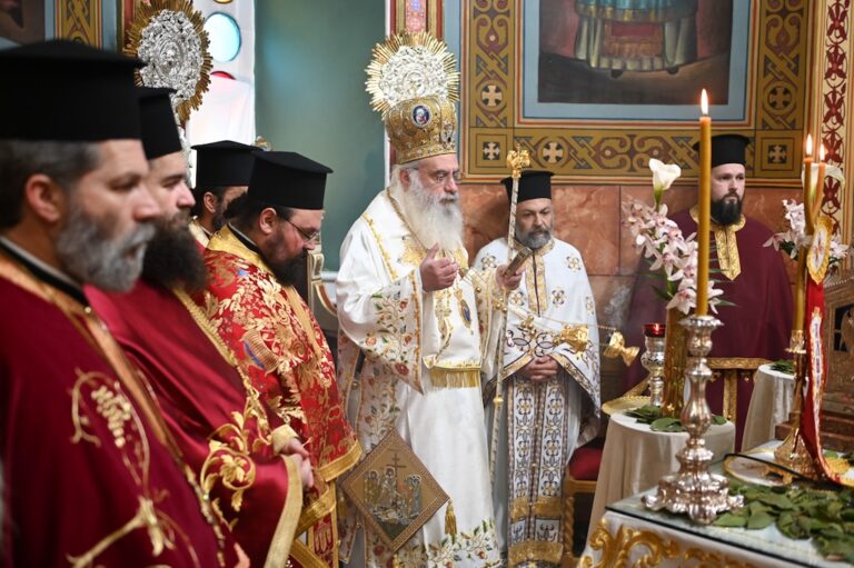 Κυριακή του Πάσχα στην Ιερά Μητρόπολη Μαντινείας και Κυνουρίας