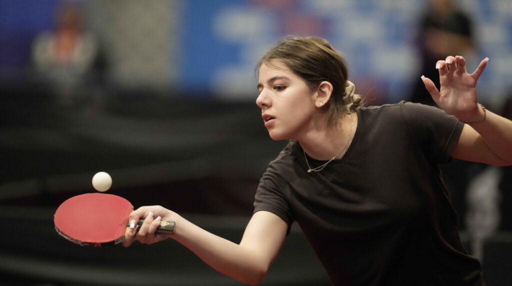 Έπιασαν κορυφή στους ελληνικούς πίνακες η Κοντοπούλου και η Ψαρρού