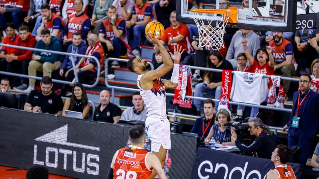 «Περίπατος» για Εφές, πήρε το ντέρμπι η Μπασκόνια