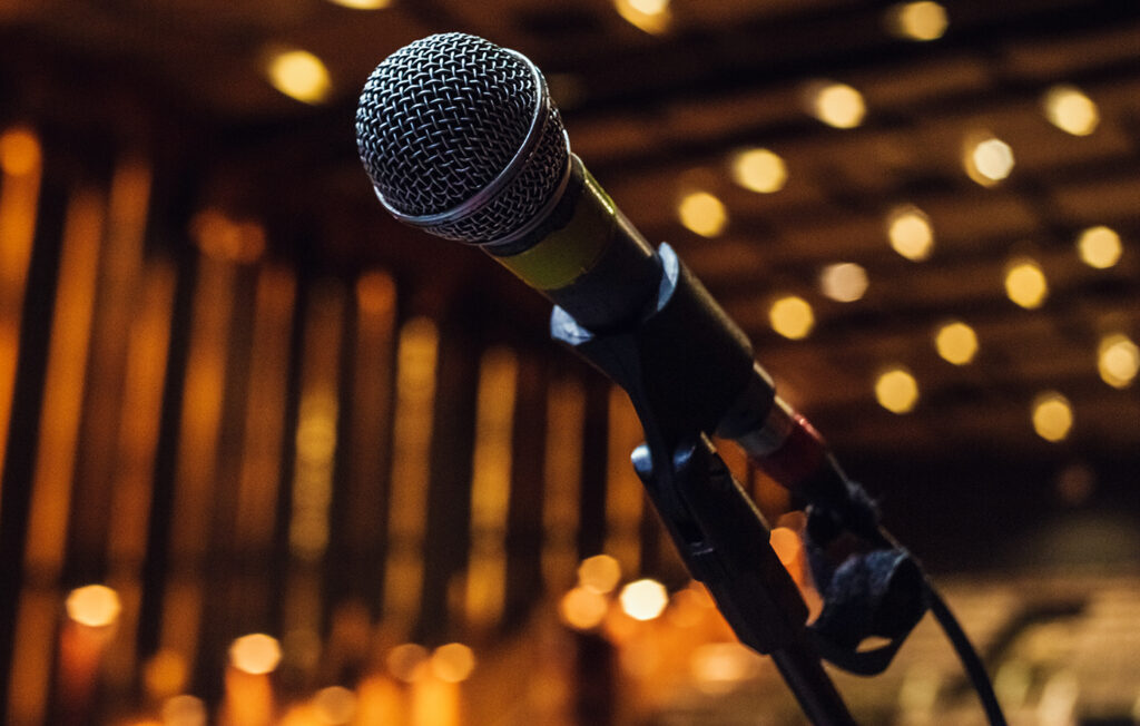 Στα δικαστήρια γνωστή τραγουδίστρια με πρώην σύντροφό της για τη διαρροή προσωπικών της στιγμών