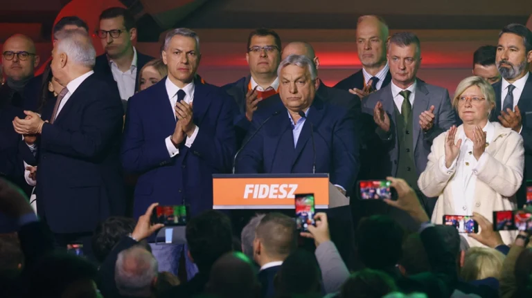 Ανατροπή στην Ουγγαρία: Γιατί κατέρρευσε ο Όρμπαν – Τι αποκαλύπτουν CNN, Reuters και διεθνή πρακτορεία