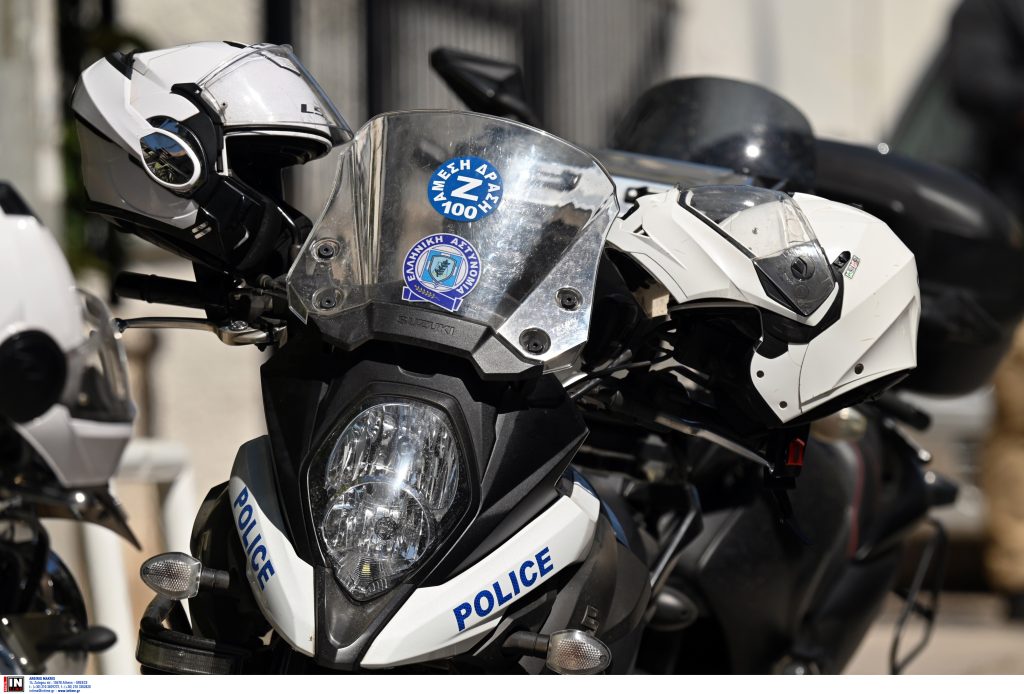 Πάτρα: Εντοπίστηκαν πάνω από 5 κιλά εκρηκτικά και 523 κροτίδες – Τρία άτομα συνελήφθησαν σε Μεσολόγγι και Πύργο