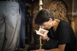 Τα θαύματα του Πάσχα: Από την Παναγία της Τήνου μέχρι τον Άγιο Σπυρίδωνα στην Κέρκυρα