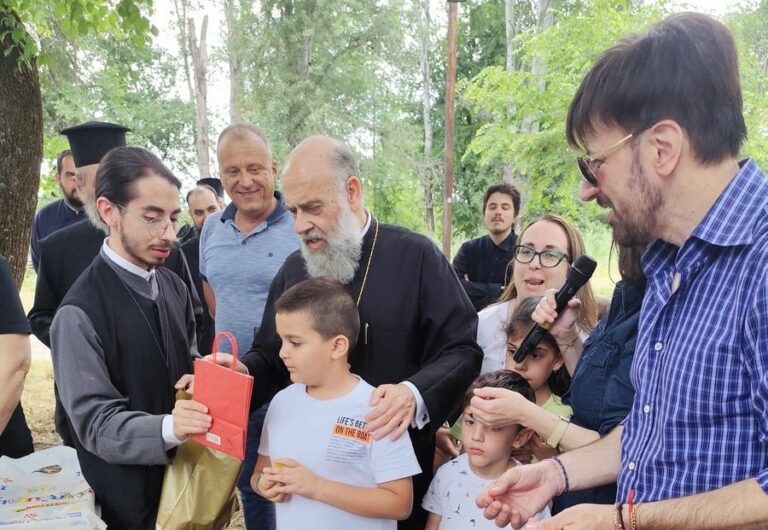 Με χαρά και αναστάσιμη ελπίδα η λήξη της Κατηχητικής Χρονιάς της Μητρόπολης Θεσσαλιώτιδος