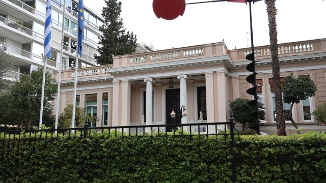 Κυβερνητικές πηγές για Τσουκαλά: “Ο εκπρόσωπος Τύπου του ΠΑΣΟΚ έχει σπάσει κάθε ρεκόρ τοξικής ρητορικής”