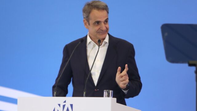 Η αναφορά Μητσοτάκη στον Κάθετο Διάδρομο και οι έπαινοι σε Παπασταύρου που “τα είπε πολύ ωραία για τα ενεργειακά”