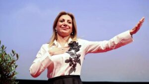 Μαρία Καρυστιανού: Η “μεταφυσική” ιστορία για το πουκάμισο με το μαύρο τριαντάφυλλο – “Τελικά το επέλεξε η Μάρθη”, η ανάρτηση του Βασίλη Ζούλια