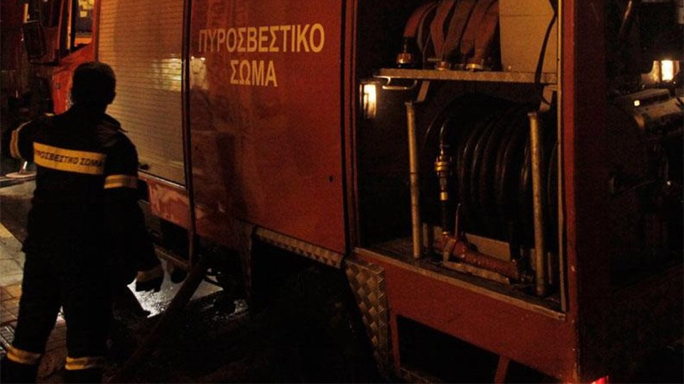 Ισχυρή έκρηξη σε εργοστάσιο ανακύκλωσης στην Κόρινθο – Δύο τραυματίες