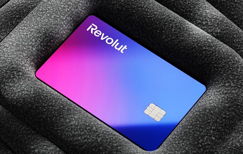 Πώς η Revolut φέρνει το ελληνικό IBAN και αλλάζει τα πάντα για 2.000.000 χρήστες