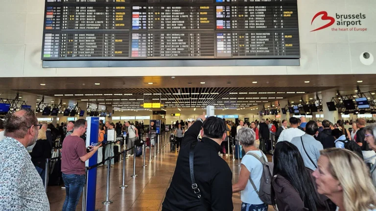 ΕΕ: Παραμένουν οι αποζημιώσεις για καθυστερημένες πτήσεις, ως 600 ευρώ στους επιβάτες