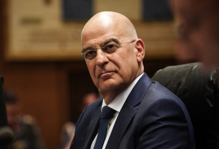 Νίκος Δένδιας στην Αγία Σοφία του Λος Άντζελες – Συνάντηση με τον Αρχιμανδρίτη π. Δαμασκηνό