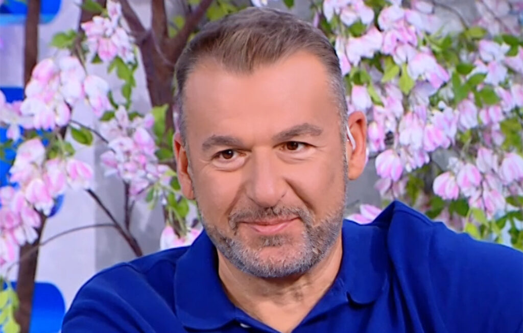 Το «καρφί» του Γιώργου Λιάγκα για την καθυστέρηση στην έναρξη του Πρωινού: «Θα λέγαμε καλησπέρα έτσι όπως πάει, θα πληρωθούμε λιγότερα»
