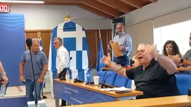 Μεσολόγγι: Απίστευτος καβγάς στο Δημοτικό Συμβούλιο – “Καραγκιόζη” αποκάλεσε ο Διαμαντόπουλος τον πρώην δήμαρχο (Βίντεο)