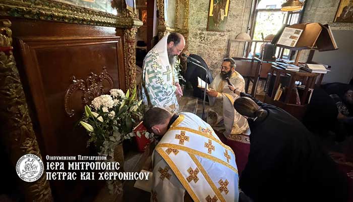 Η εορτή της Πεντηκοστής στη Μητρόπολη Πέτρας