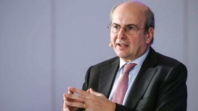 Ο Χατζηδάκης σε ρόλο “συντονιστή” στο έργο του Ελληνικού που προχωρά, οι θετικές εξελίξεις και οι παρεμβάσεις για ταχεία επίλυση προβλημάτων όπου χρειάζεται