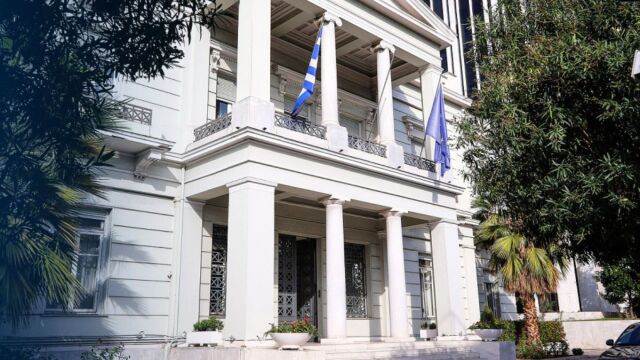 ΥΠΕΞ για την απαγόρευση εισόδου και την απέλαση Ελλήνων πολιτών από το Ισραήλ – “Εκφράζουμε τη δυσαρέσκειά μας”