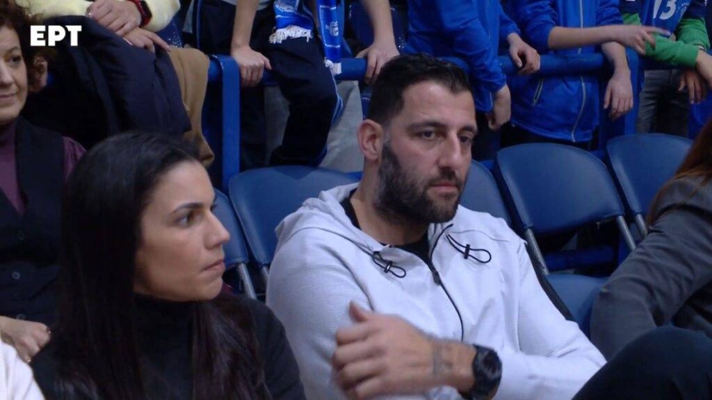 Παραίτηση Μπουρούση από την ΕΟΚ