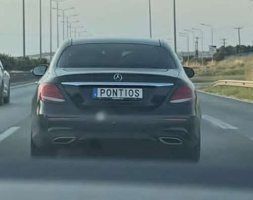 Πόντιος μέχρι και στην πινακίδα – Η Mercedes με το «PONTIOS» που κλέβει τις εντυπώσεις