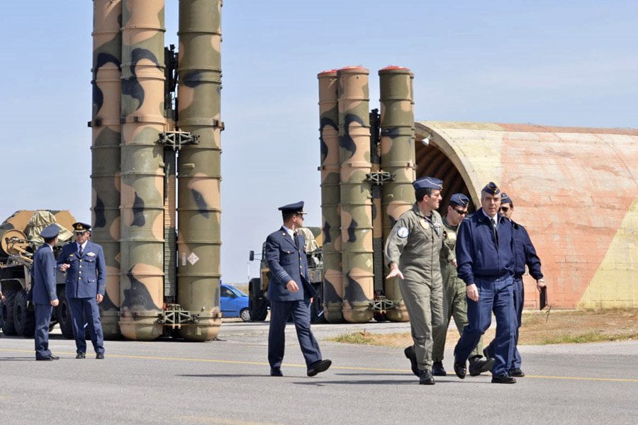 Πώς ΗΠΑ και Ισραήλ «τύφλωσαν» την ιρανική αεράμυνα – Οι S-300, ο ηλεκτρονικός πόλεμος και ο ελληνικός παράγοντας