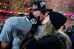 Η Taylor Swift και ο Travis Kelce παντρεύτηκαν – Λαμπερός γάμος στο Madison Square Garden