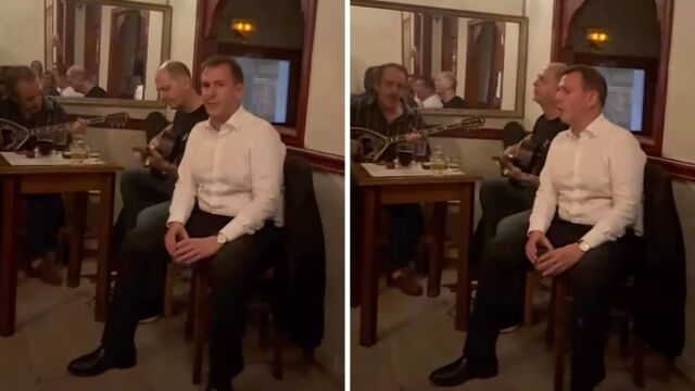 Το μουσικό ταλέντο του Παναγιώτη Δουδωνή: Τραγουδά Μανώλη Χιώτη σε ταβέρνα (Βίντεο)