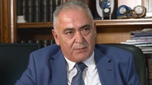 Ενστάσεις προκαλούν οι προεκλογικές εμφανίσεις του Γιάννη Χατζηθεοδοσίου