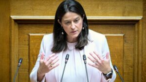 Κεραμέως για συντάξεις χηρείας: Αποκαθιστούμε μια μεγάλη κοινωνική αδικία – 8.500 θα λάβουν διπλάσια σύνταξη στο τέλος Αυγούστου