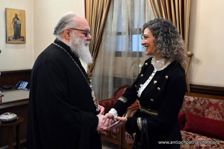 Στον Πατριάρχη Αντιοχείας η Χριστιανή Αντιπρόεδρος της Βουλής της Συρίας