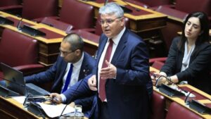 Νίκη: Το δημογραφικό δεν αντιμετωπίζεται με αλλοίωση του ελληνικού πληθυσμού – Οι προτάσεις για την αντιμετώπιση του προβλήματος