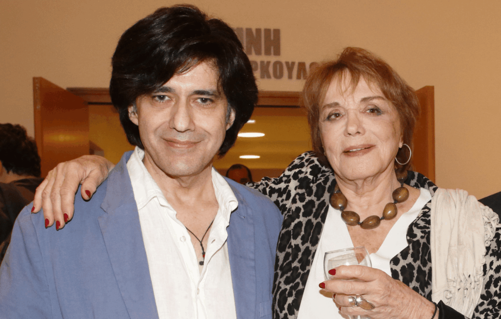 Η εξομολόγηση της Μπέτυς Αρβανίτη για τον γιο της που πέθανε: «Δεν βίωσα το θαύμα της μητρότητας – Μεγαλώσαμε μαζί»