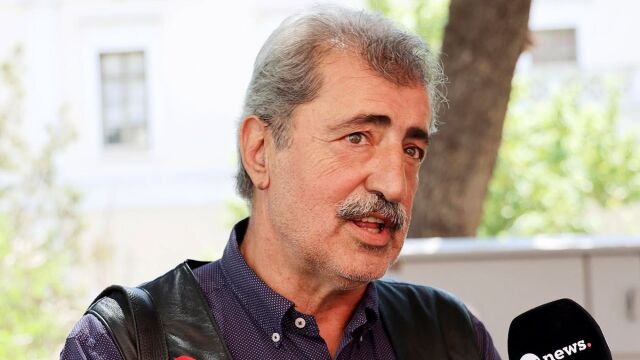 Ο Πολάκης “ανοίγεται” στον Πάνο Παπανικολάου και την εξωκοινοβουλευτική αριστερά