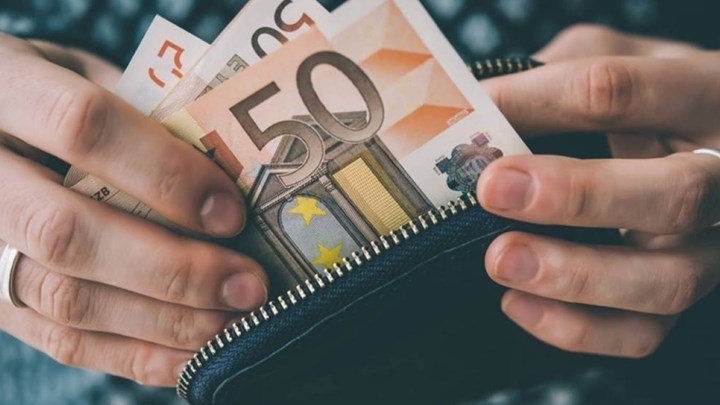 Τέλος οι περικοπές στις συντάξεις χηρείας – Τι ισχύει για τα αναδρομικά