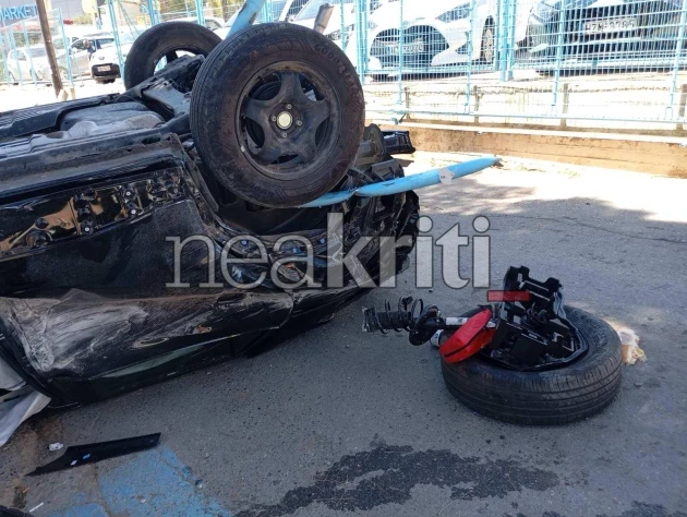 Βίντεο-σοκ: Αυτοκίνητο απογειώνεται, καρφώνεται σε δέντρο και ανατρέπεται – «Αν ήμουν μέσα, δεν θα ζούσα»
