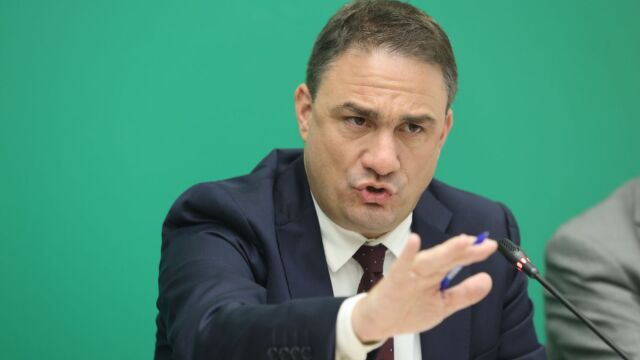 Τσουκαλάς σε Μαρινάκη για ΟΠΕΚΕΠΕ: “Για τη ΝΔ τα σκάνδαλα και η διαφθορά είναι κανονικότητα – Τον ευχαριστούμε, δεν θα πάρουμε”