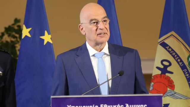 Τα συγχαρητήρια Δένδια για το χάλκινο μετάλλιο του Σίσκου στο Ευρωπαϊκό Πρωτάθλημα Κολύμβησης: “Ακόμα μια μεγάλη επιτυχία”