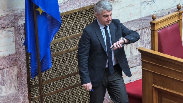 Στο κόμμα Τσίπρα θέλουν Κωνσταντινόπουλο – Η στάση του πρώην βουλευτή του ΠΑΣΟΚ και ο στενός συνεργάτης που “κατεβαίνει” με την ΕΛΑΣ στην Αρκαδία