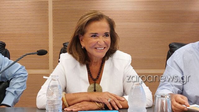 Ντόρα Μπακογιάννη για εκλογές: “Το σύμπαν έχει πλέον εμπεδώσει πως δεν υπάρχει τέτοιο θέμα” (Eικόνες Βίντεο)