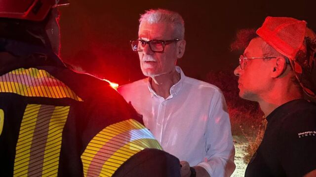 Πόρτο Γερμενό: Στο μέτωπο της πυρκαγιάς ο Ευάγγελος Τουρνάς – Ενημερώθηκε για την εξέλιξη της φωτιάς (Eικόνες)