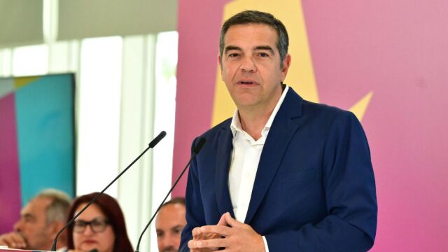 Η μηχανή προπαγάνδας που στήθηκε επί Τσίπρα, τα κομματικά στελέχη του ΣΥΡΙΖΑ που “τρύπωσαν” σε συστημικά ΜΜΕ, έγιναν δημοσιογράφοι, και στηρίζουν ξανά… Αλέξη